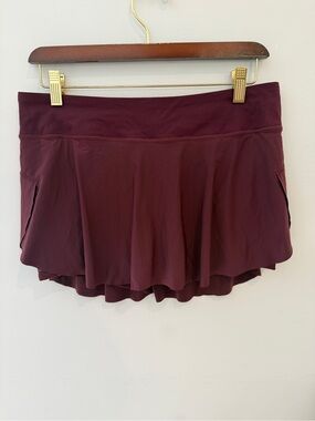 Lululemon Athletic Flowy Skort in Wine Burgundy Size 8